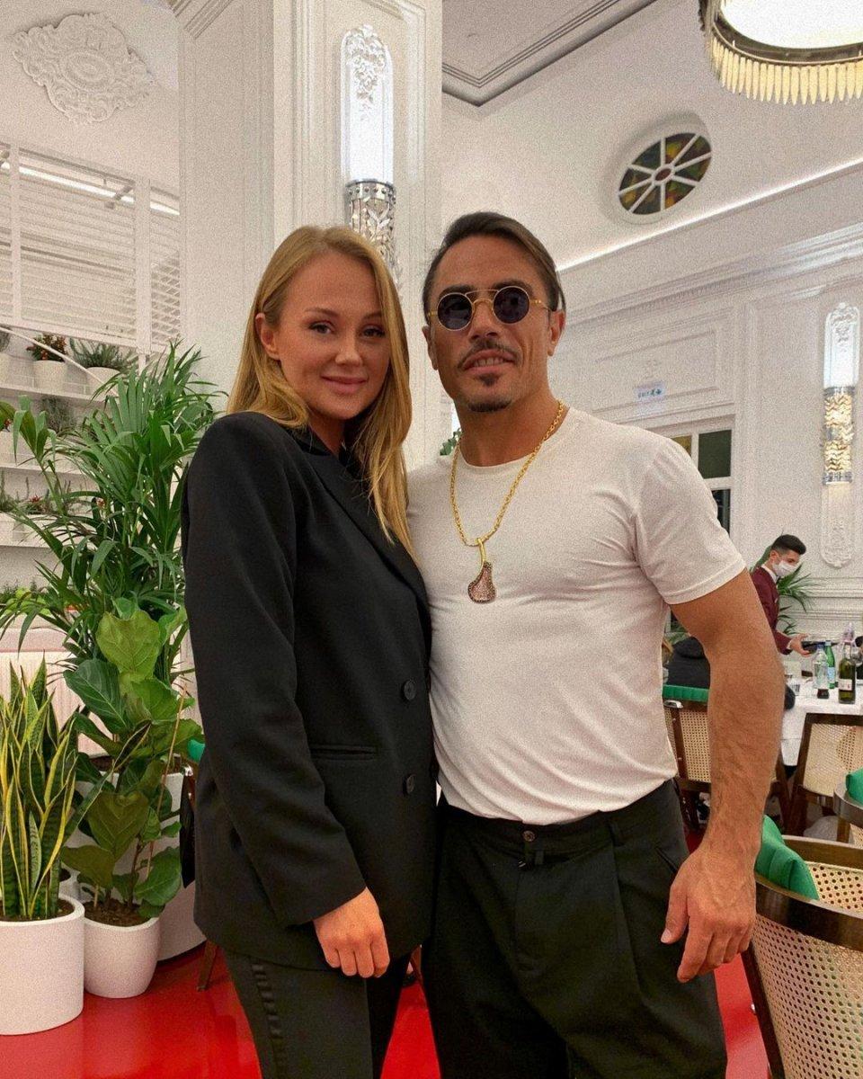 Nusret Gökçe'nin 793 bin TL'lik kolyesi