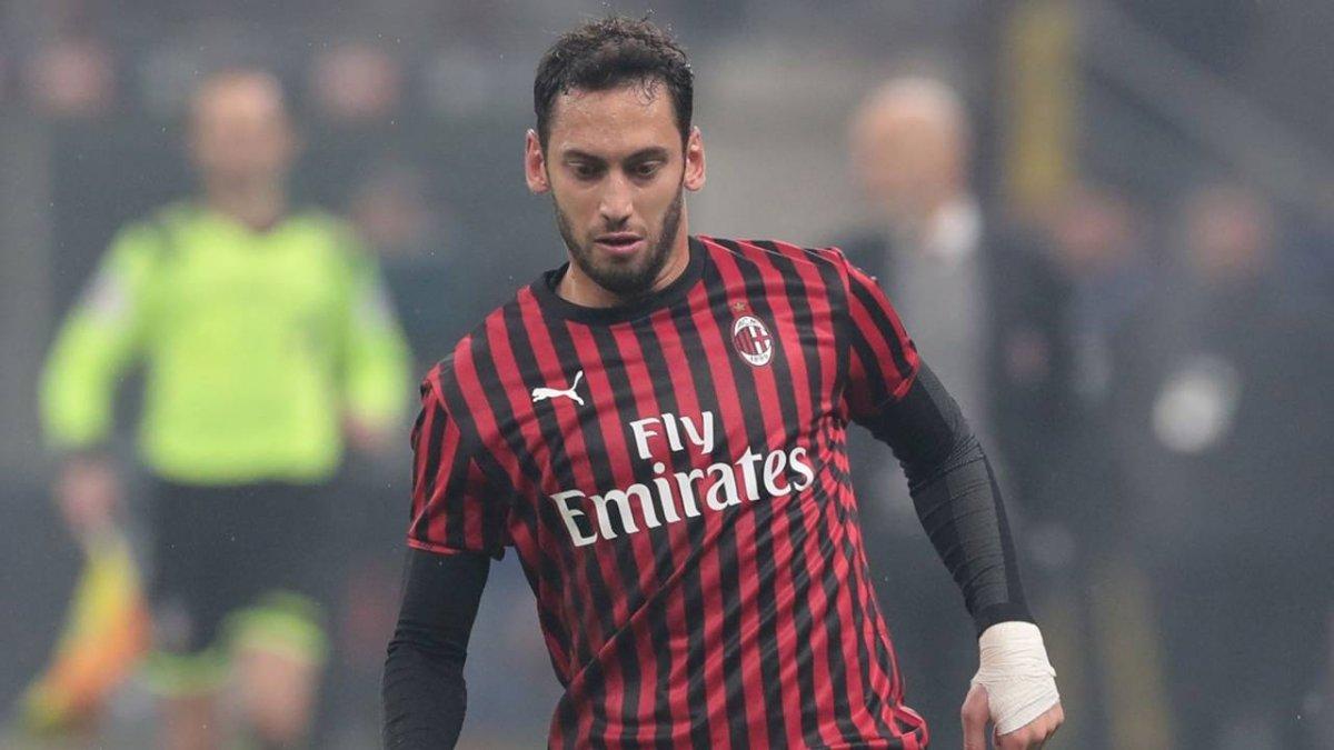 Milan'da Hakan Çalhanoğlu sakatlandı