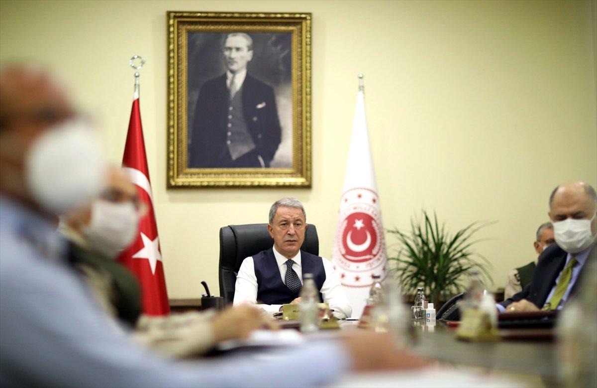 Hulusi Akar: Yunanistan ile istikşafi görüşmeler yapılsın ancak baskıya boyun eğmeyiz