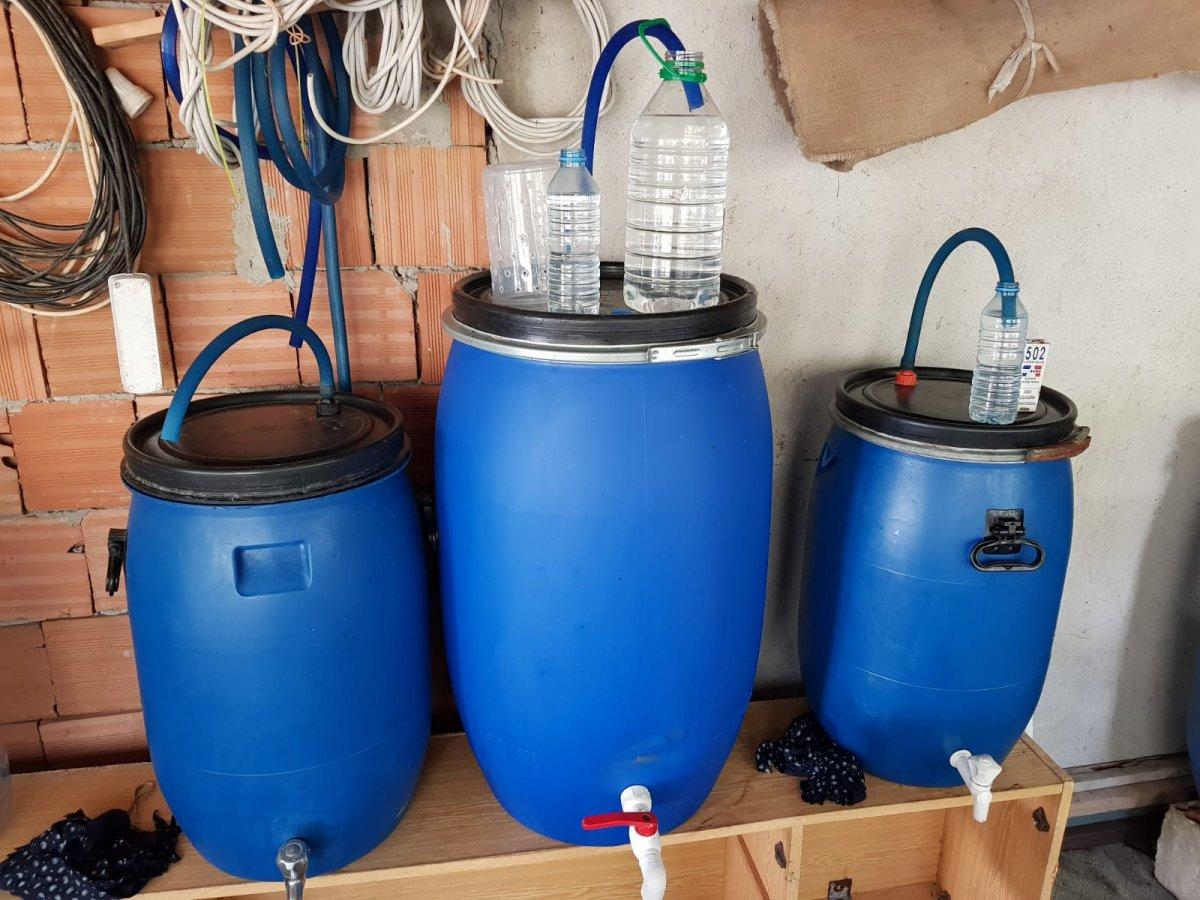 Tekirdağ'da çiftlikte 1 ton sahte içki ele geçirildi