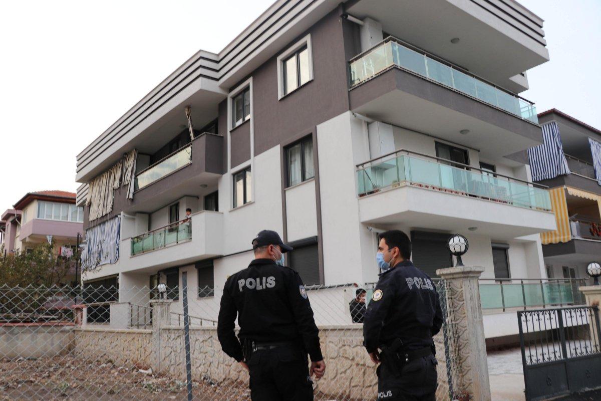 Denizli'de tartıştığı annesini bacaklarından vurdu