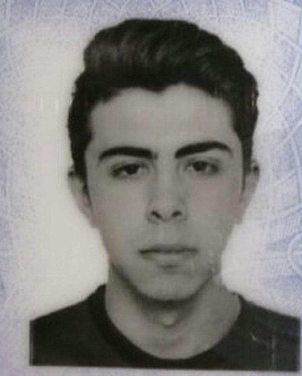 Antalya'da otomobille çarpışan 20 yaşındaki motosikletli öldü