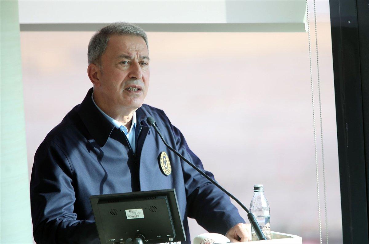 Hulusi Akar: Mehmetçik, 'girilemez' denilen yerlere girdi