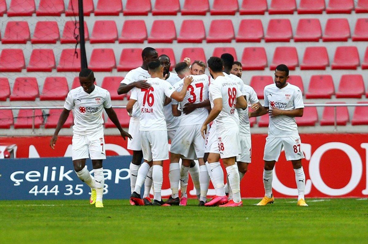 Villarreal-Sivasspor maçının muhtemel 11'leri