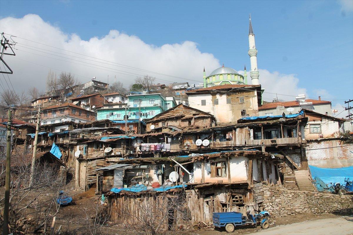Manisa'da 300 yıllık evler, fotoğrafçıların ilgi odağı oldu