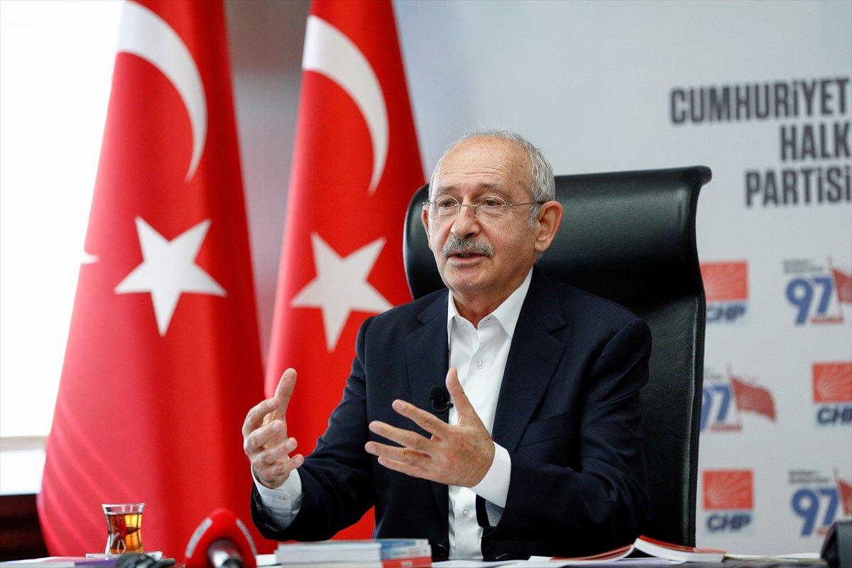 Kemal Kılıçdaroğlu, üniversiteli işsizlerle görüştü