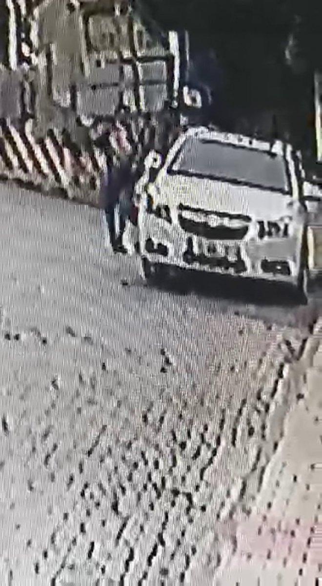 Çekmeköy’de kargoyu elden teslim etmek istedi, hastanelik oldu