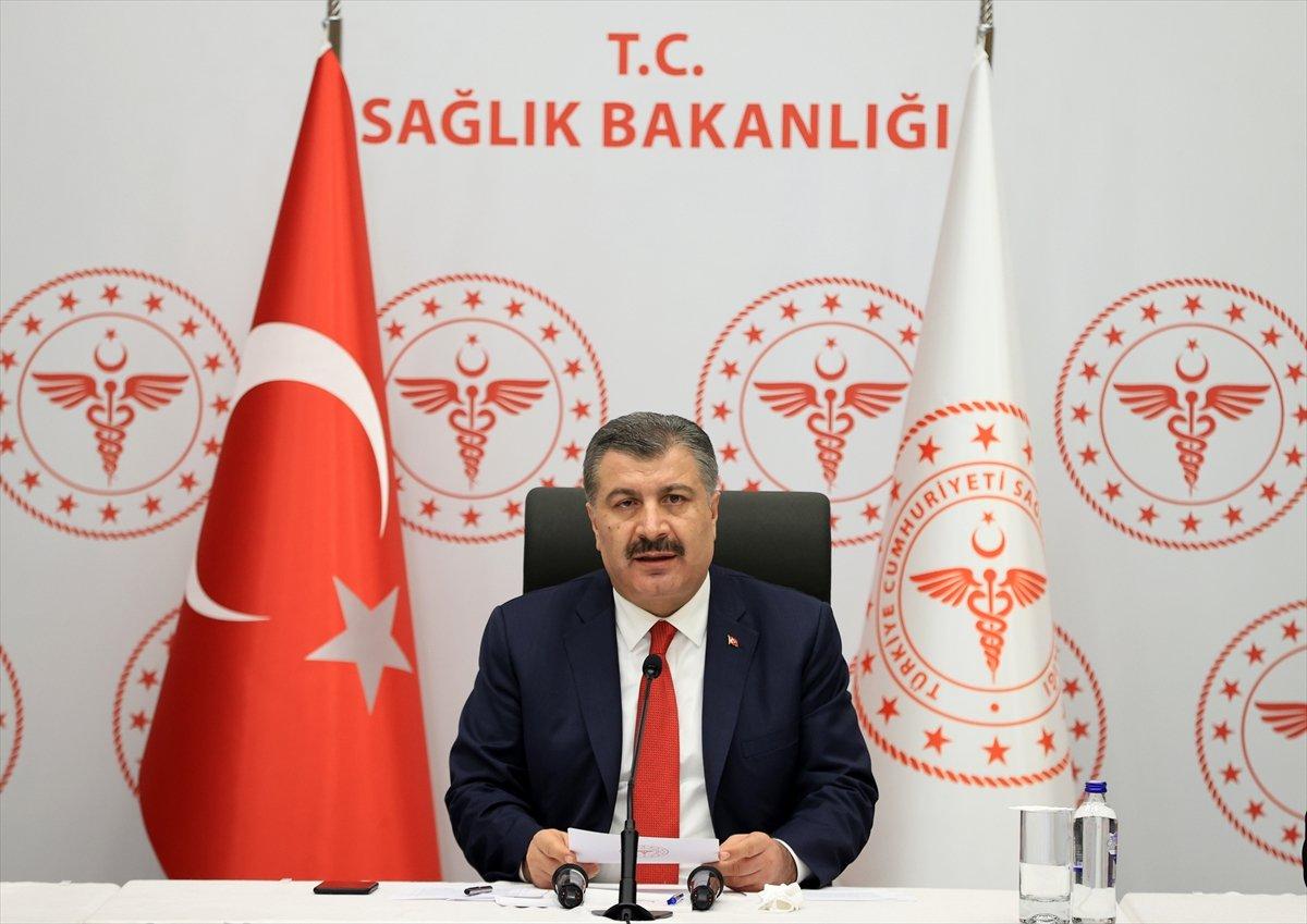 Fahrettin Koca: Salgın Anadolu'da ikinci zirve dönemini yaşıyor