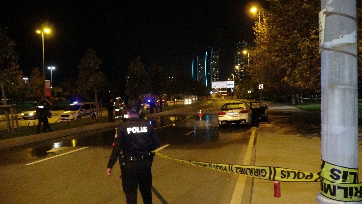 Kartal’da lüks otomobil cayır cayır yandı