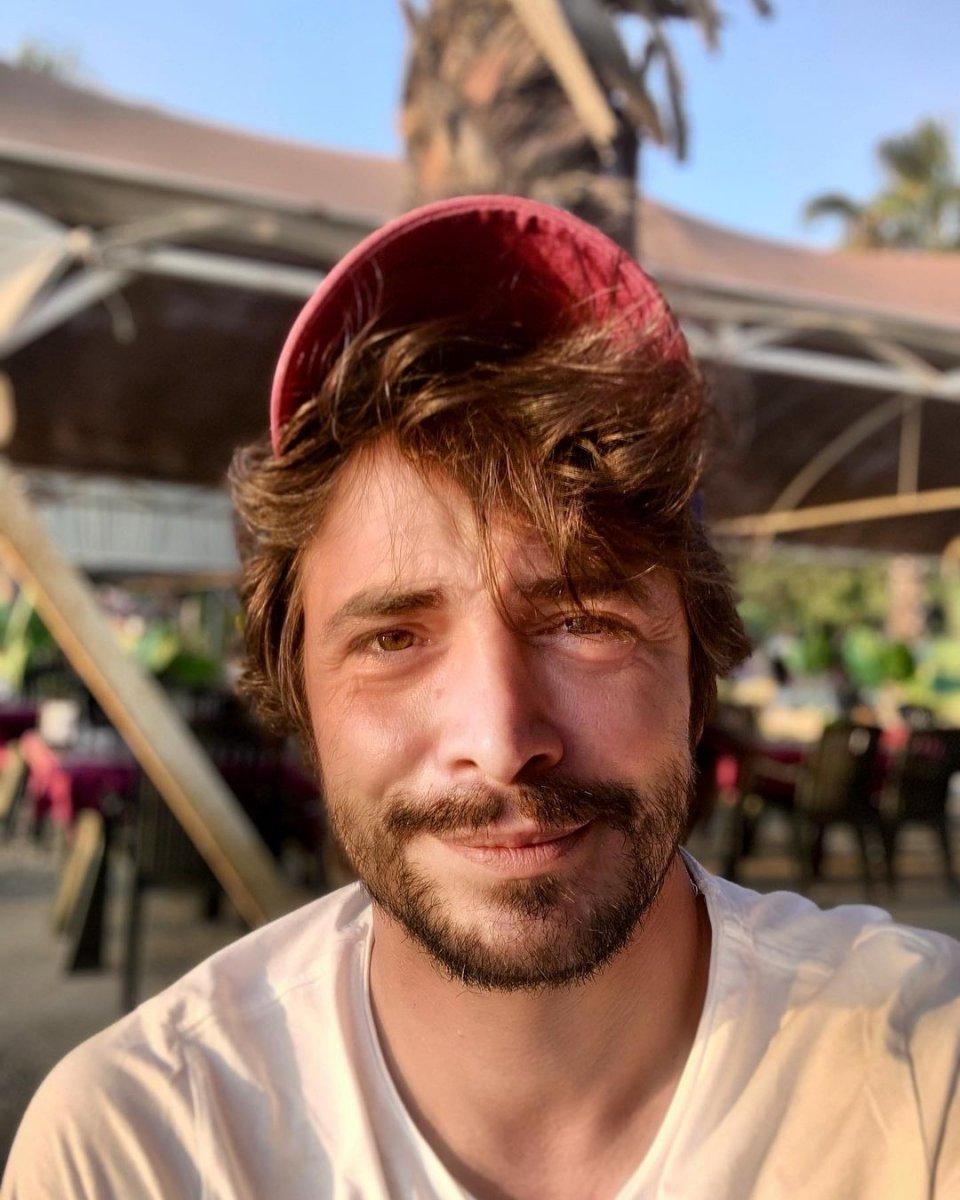 Ahmet Kural, yeni imajını paylaştı