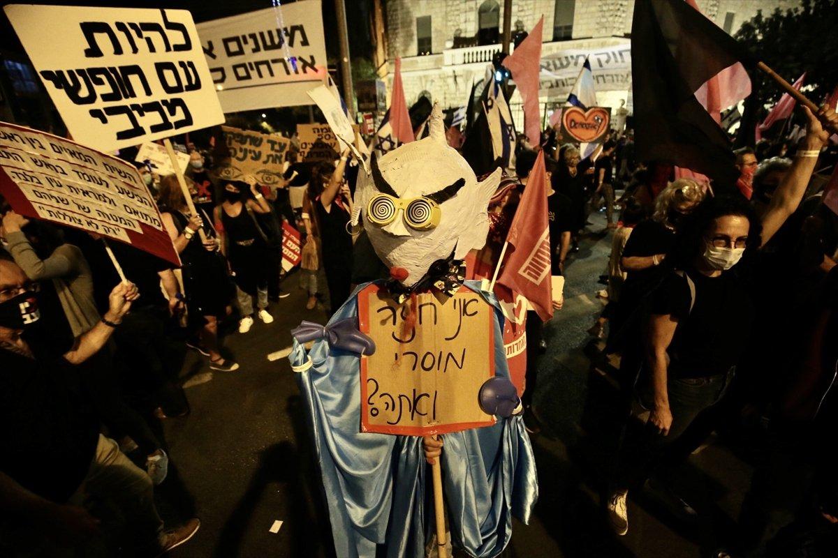 Binyamin Netanyahu’ya yolsuzluk protestosu devam ediyor