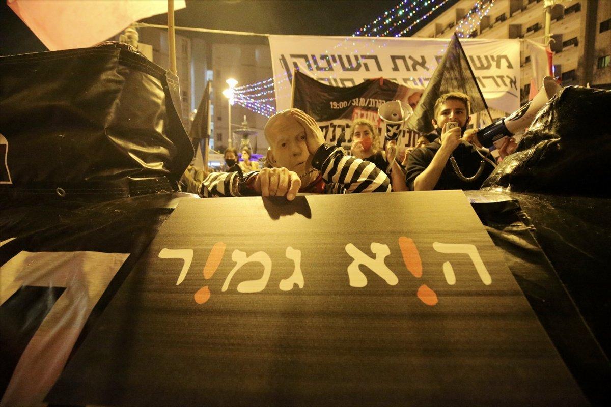 Binyamin Netanyahu’ya yolsuzluk protestosu devam ediyor
