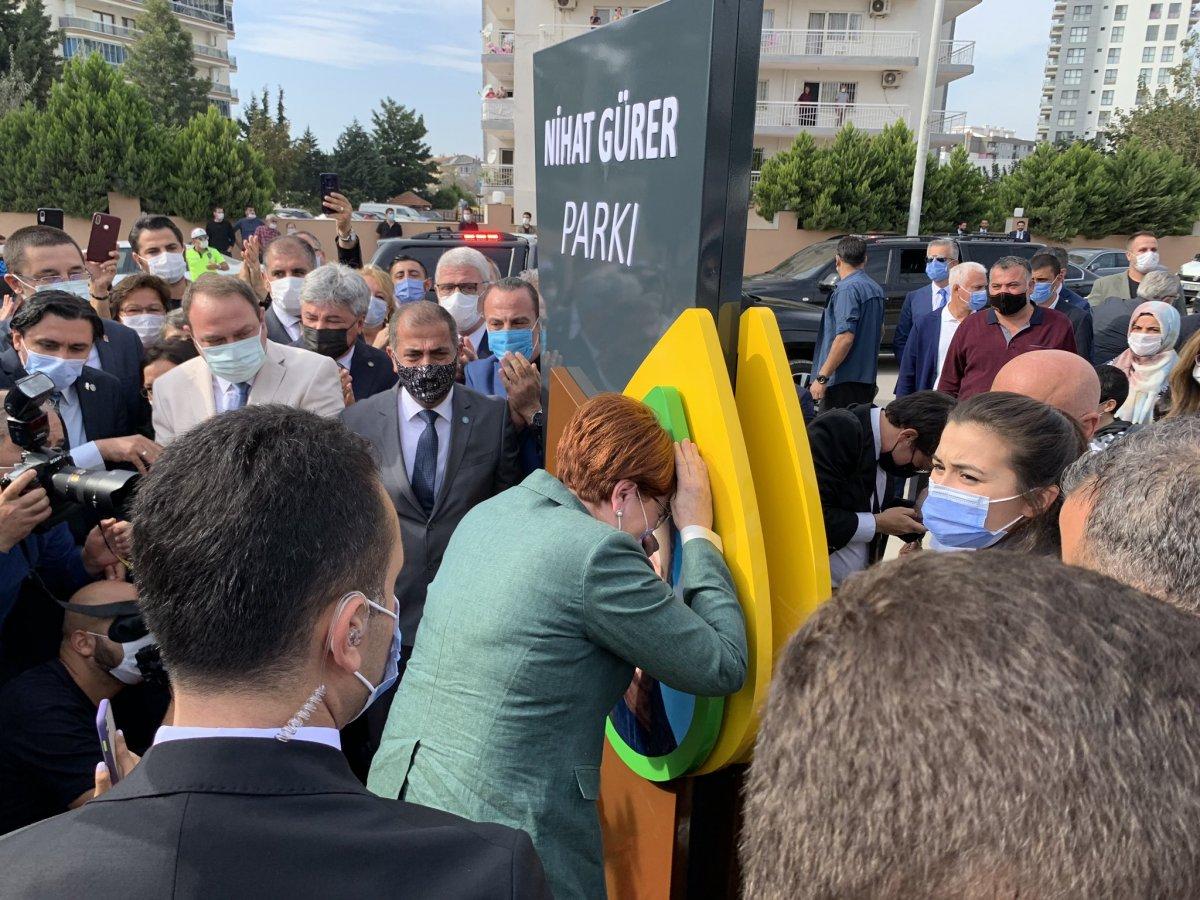 Meral Akşener, İzmir'de abisinin ismi verilen parkın açılışında ağladı
