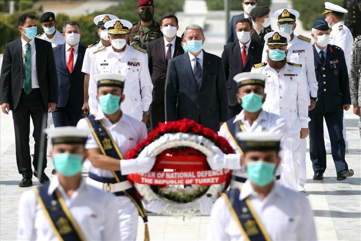 Milli Savunma Bakanı Hulusi Akar, Pakistan’da Mehter Marşı'yla karşılandı