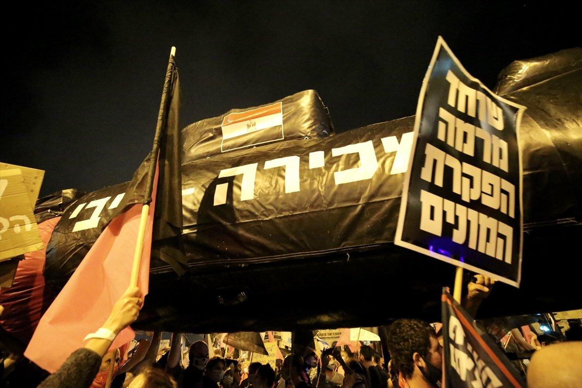 Binyamin Netanyahu’ya yolsuzluk protestosu devam ediyor