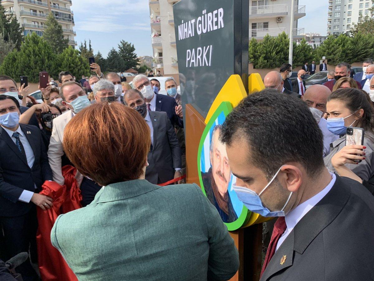Meral Akşener, İzmir'de abisinin ismi verilen parkın açılışında ağladı