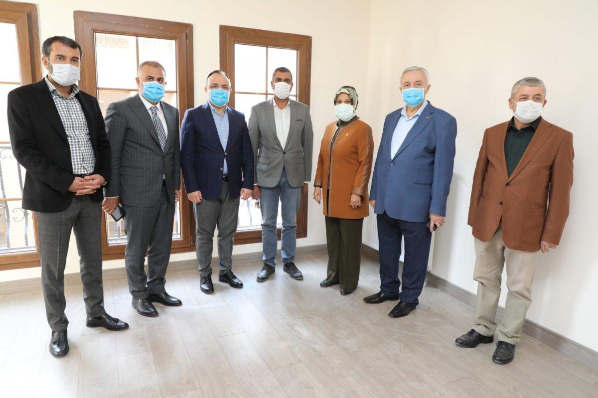 Elazığ'da ilk biten deprem konutları teslim ediliyor