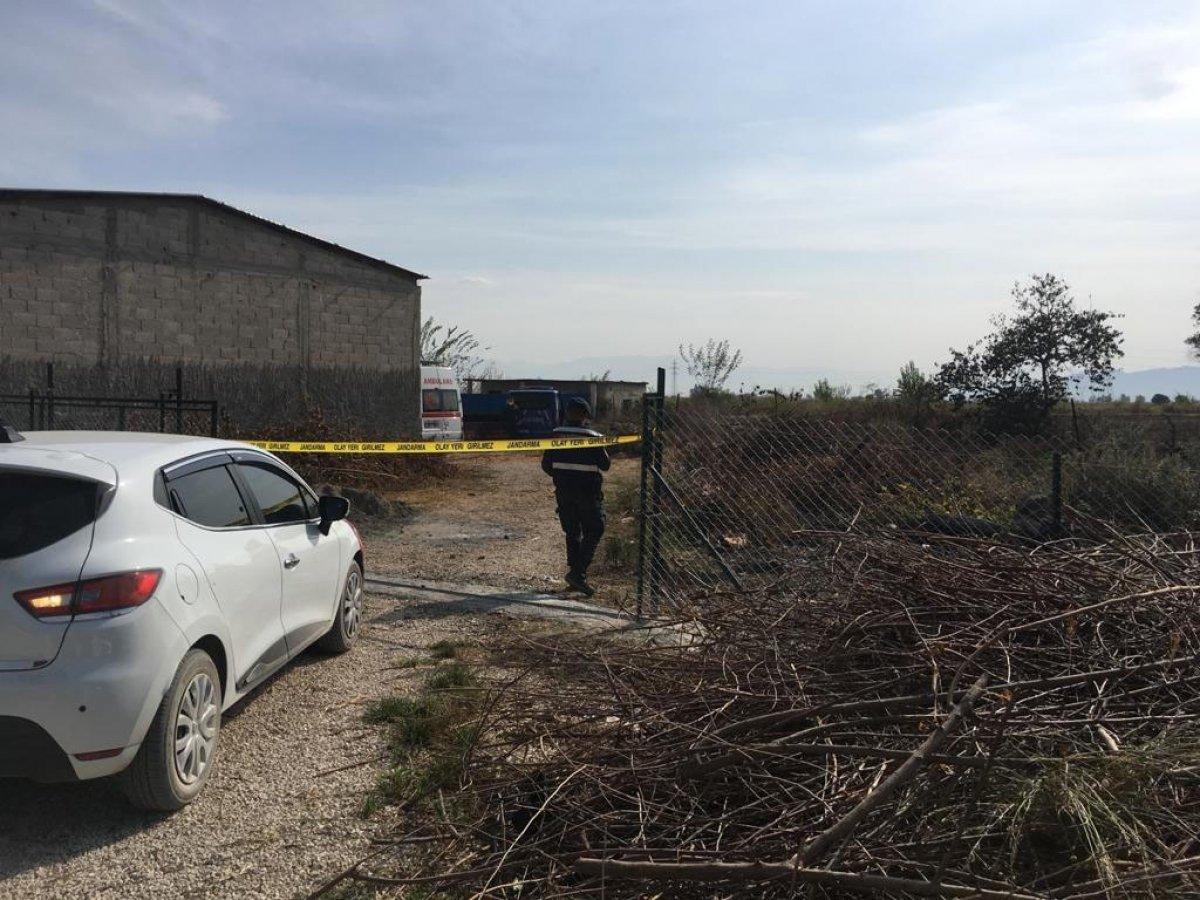 Adana'da akrabalar arasında ağaç kesme kavgası: 2 ölü