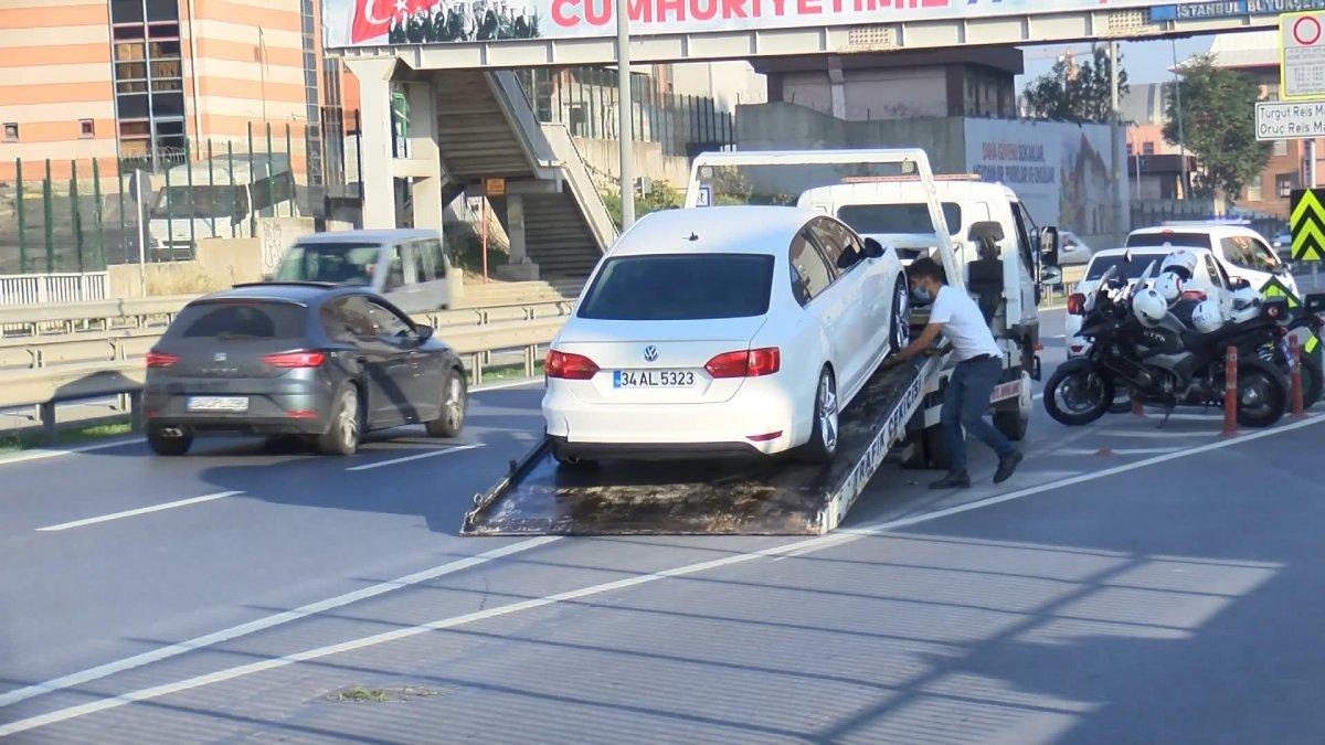 Esenler’de polisten kaçan şüpheli 5 metre yüksekten atladı