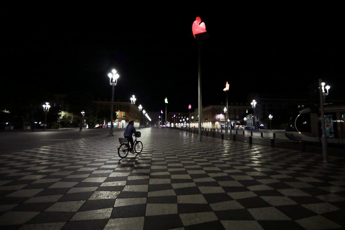 Fransa’da günlük vaka sayısında yeni rekor