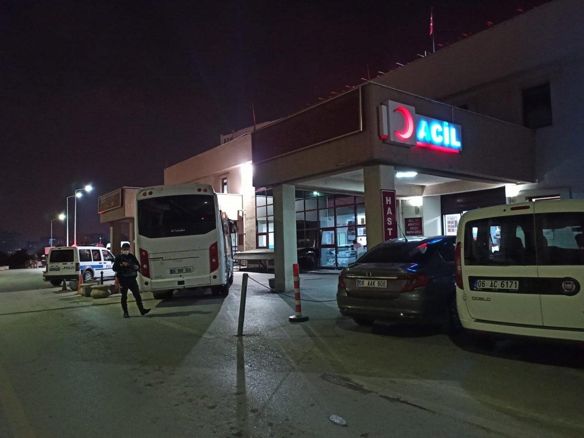 Ankara'da intihar eden gencin yakınları sağlık ve polis ekiplerine saldırdı