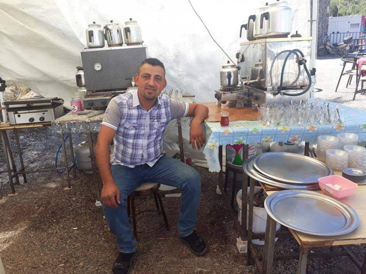 Konya'da devrilen traktörden yola savruldu, kamyon altında kaldı