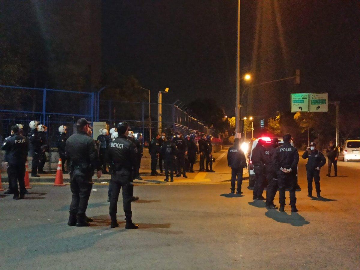 Ankara'da intihar eden gencin yakınları sağlık ve polis ekiplerine saldırdı