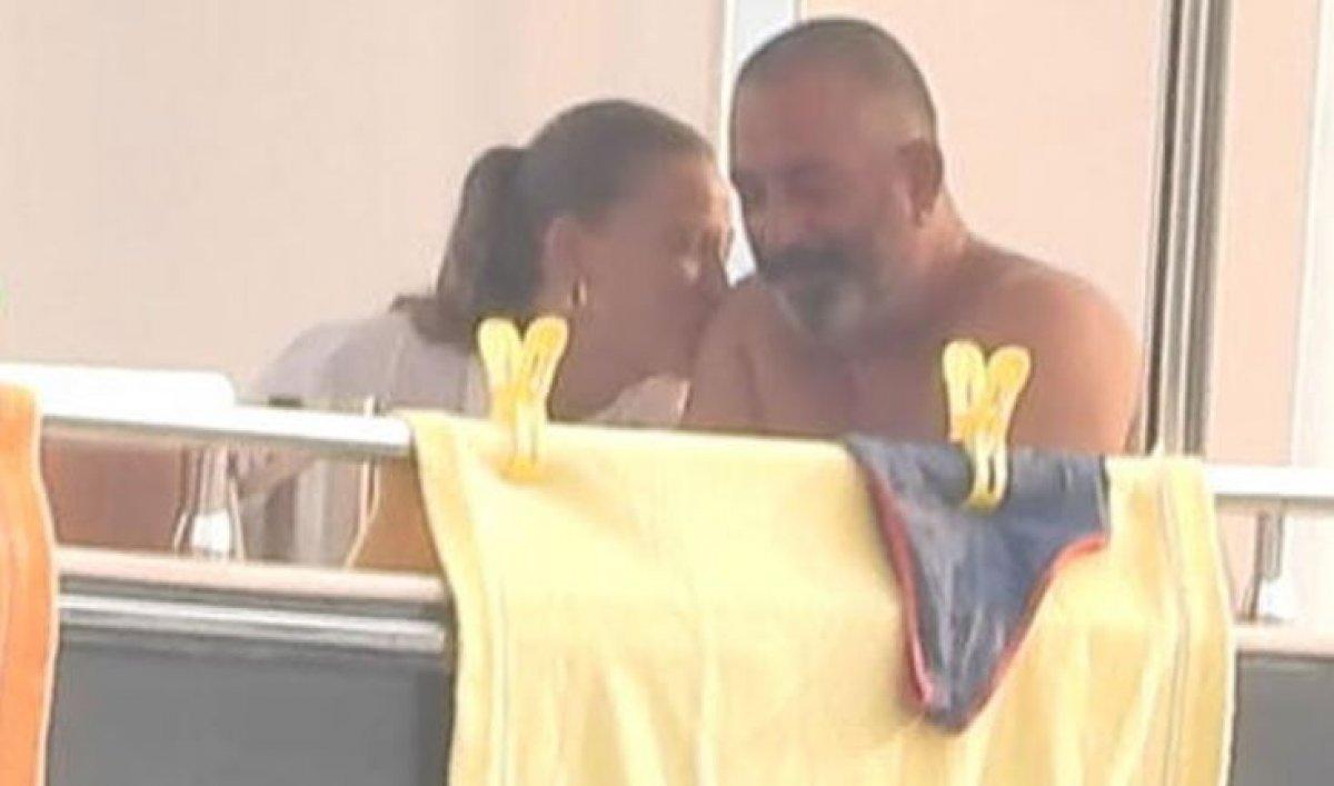 Cem Yılmaz ile Serenay Sarıkaya aşkı bitti