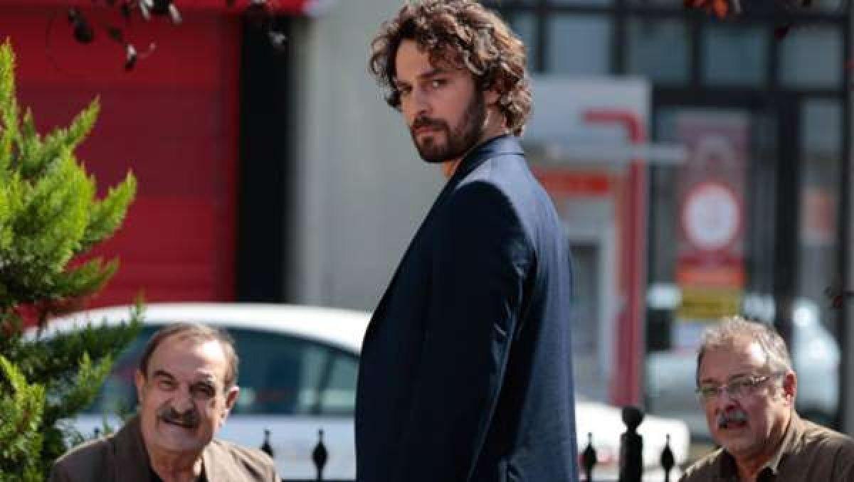 Aslı Enver ve Birkan Sokullu AVM'de karşılaştı