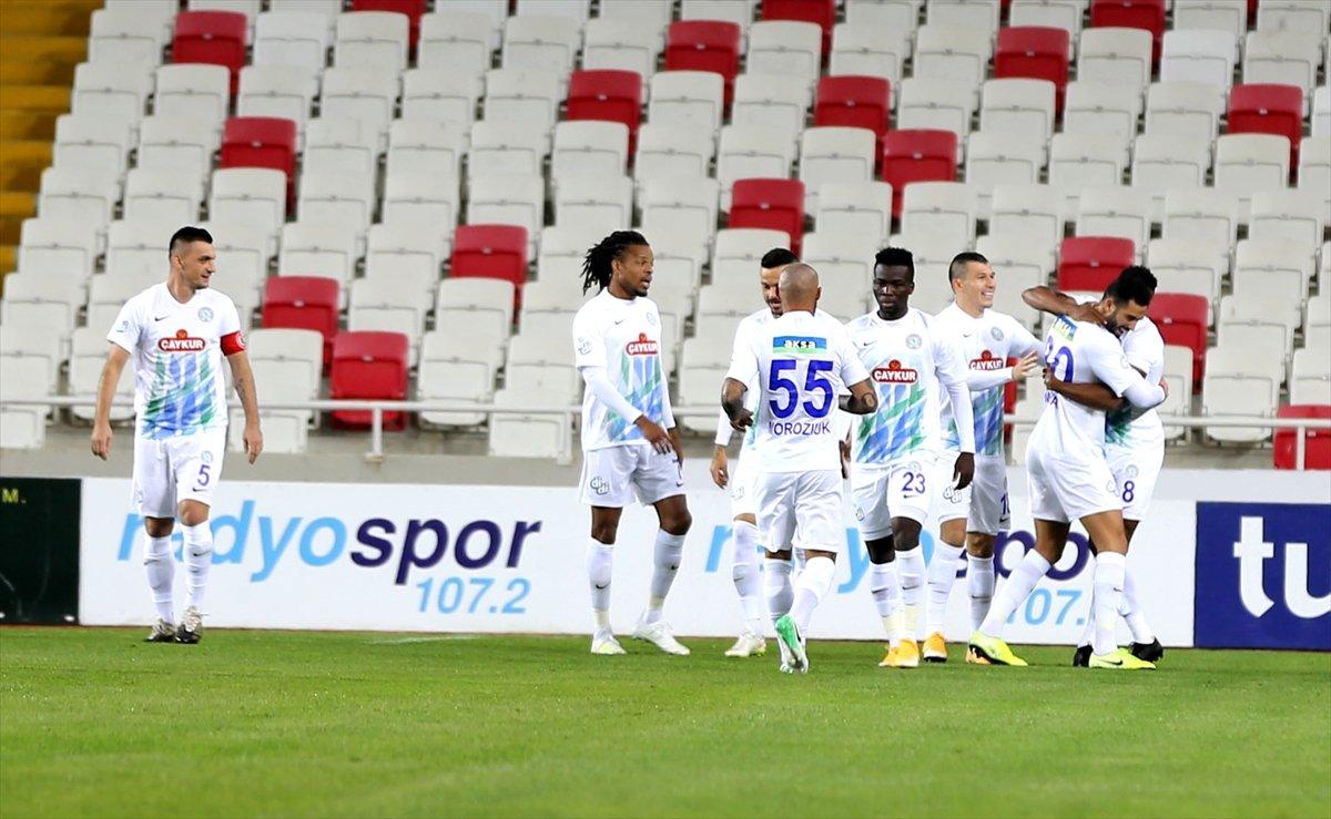 Çaykur Rizespor, deplasmanda Demir Grup Sivasspor'u yendi