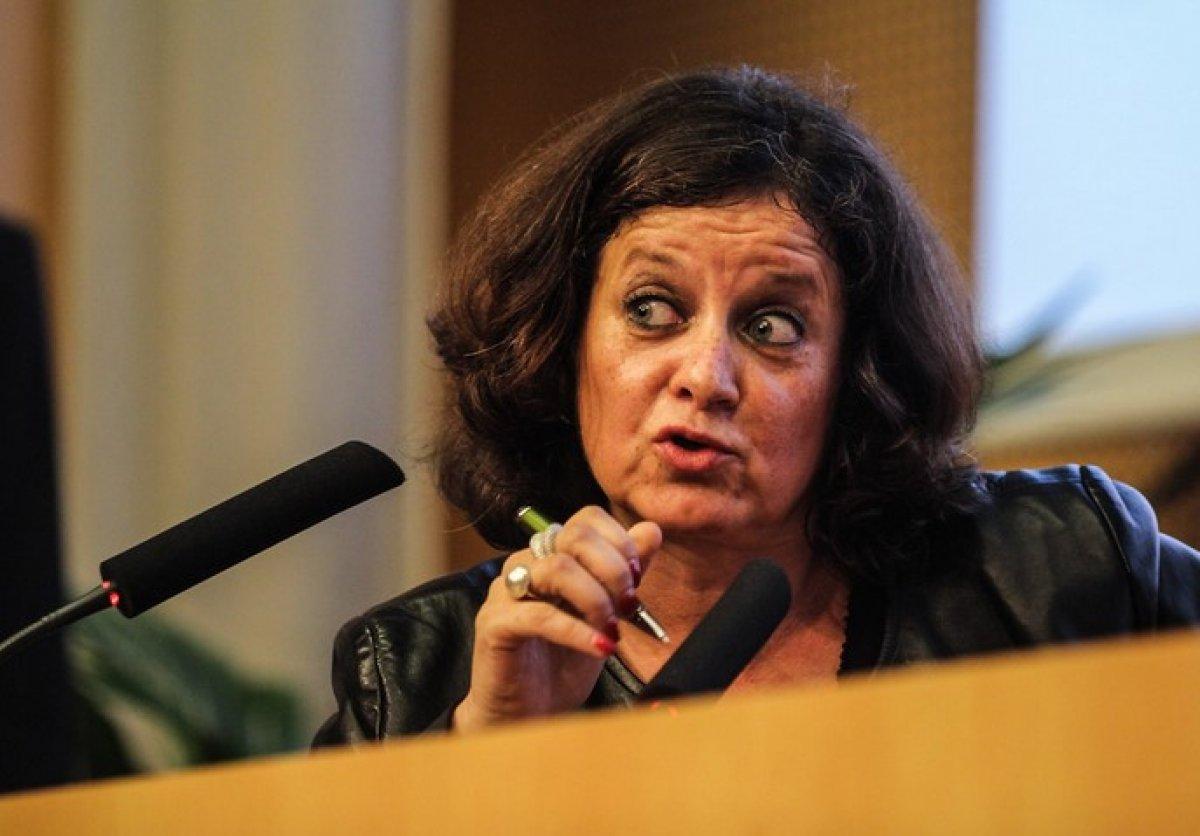 Fransız feminist gazeteci: Başörtüsü düşmanımızın üniforması