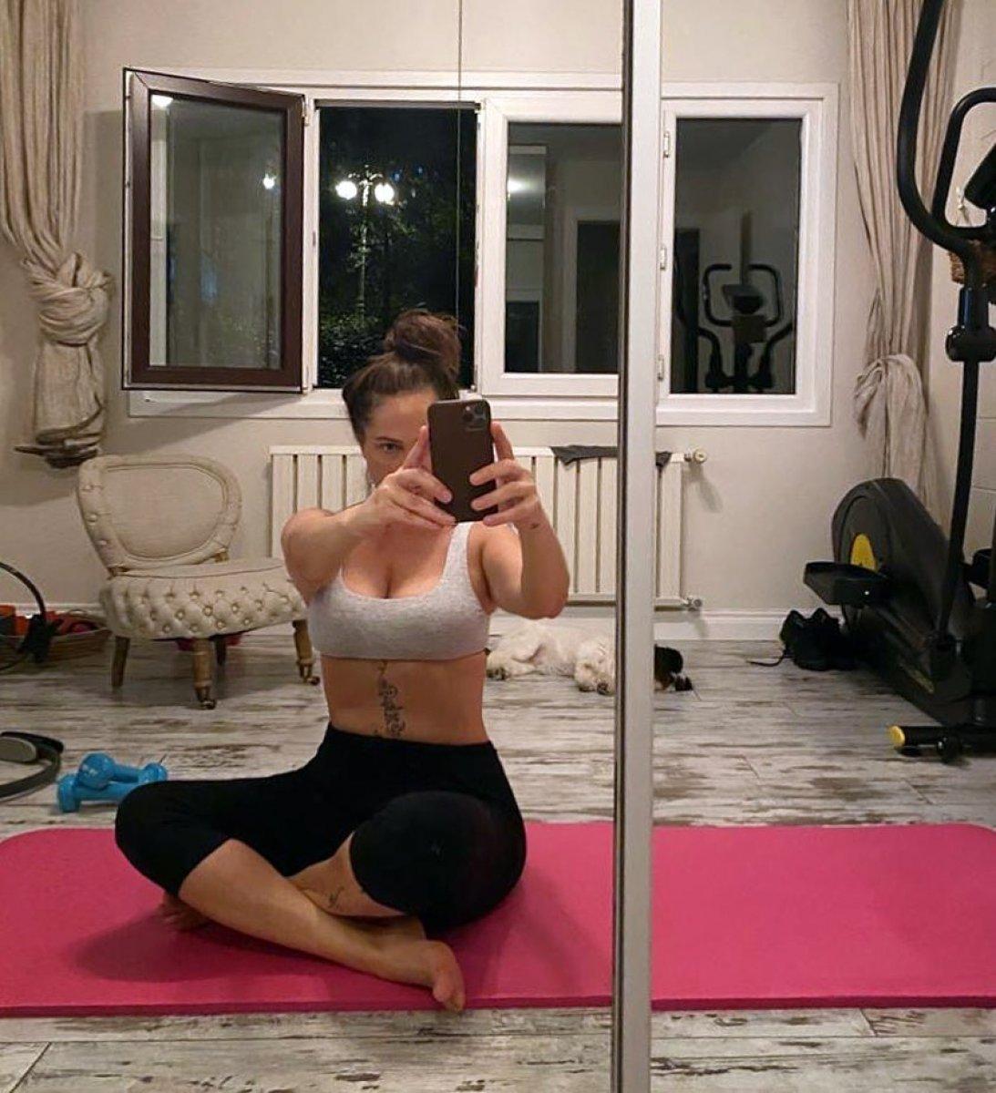 Hülya Avşar: Başka ülkede olsa heykelimi dikerlerdi