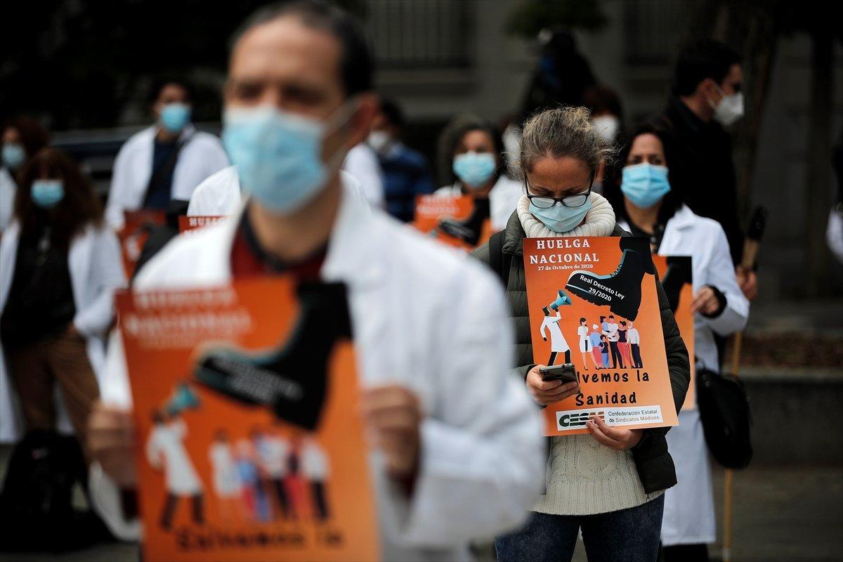 İspanya'da doktorlar greve çıktı