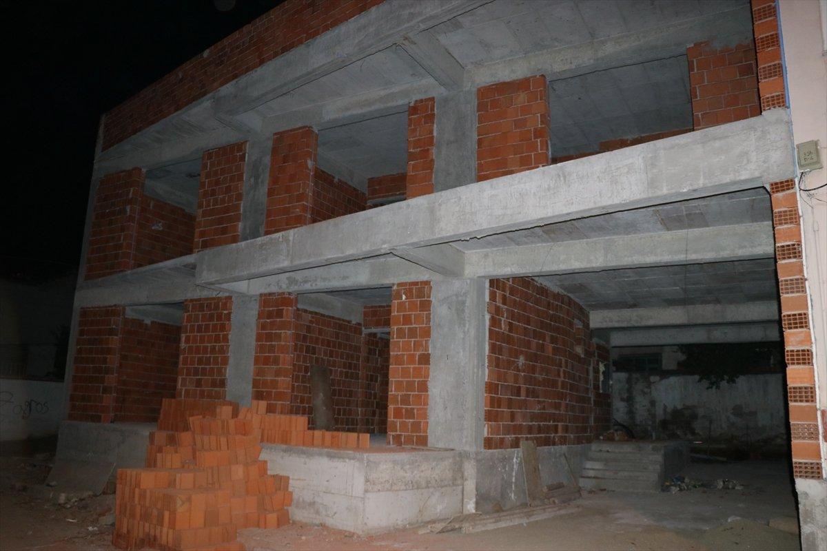 İzmir'de kaybolan kız çocuğu, inşaatta bağlı halde bulundu