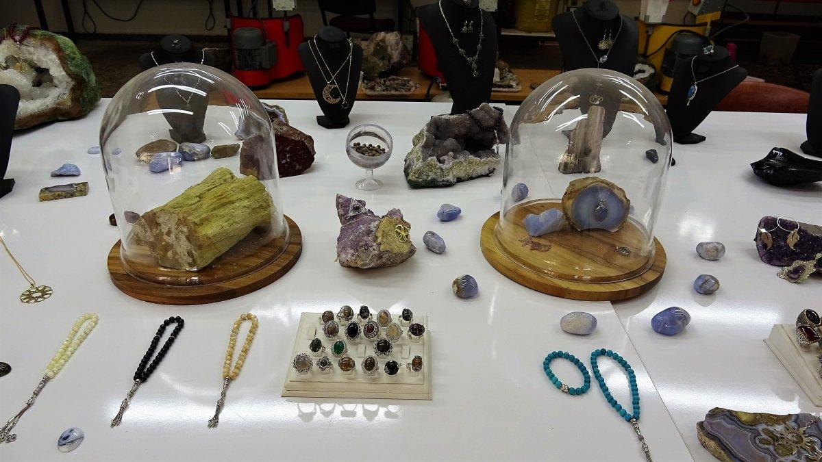 Dünyada sadece Tokat'ta çıkan taşın fiyatı altınla yarışıyor