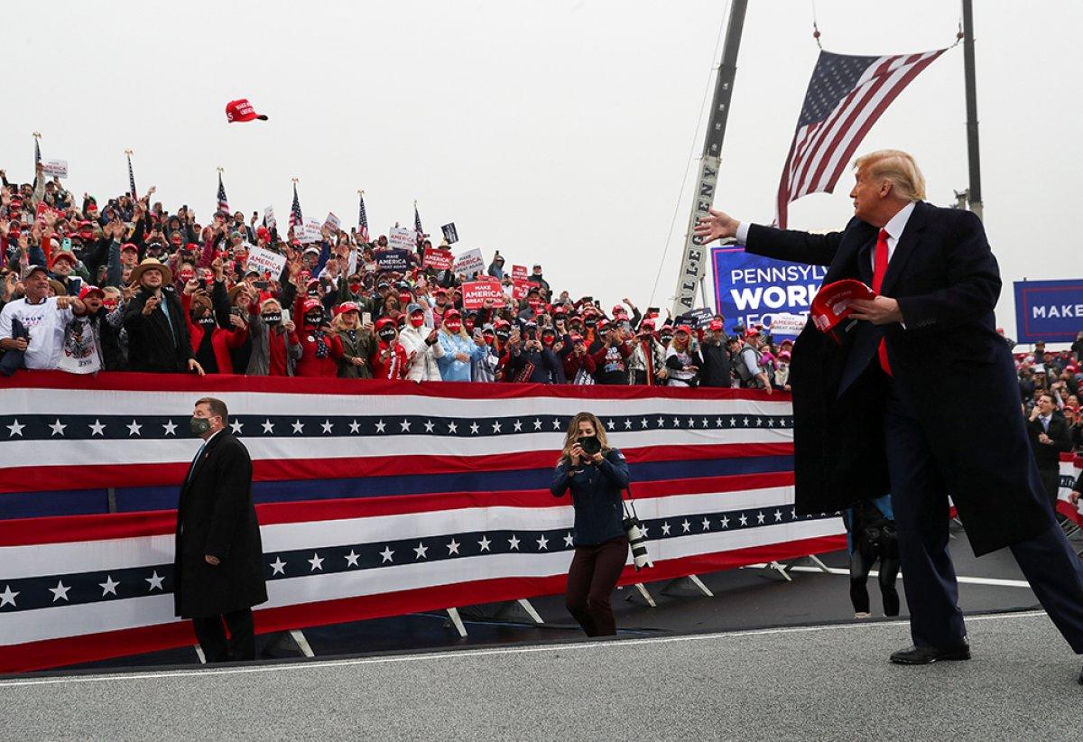 ABD'de son ankete göre Donald Trump önde