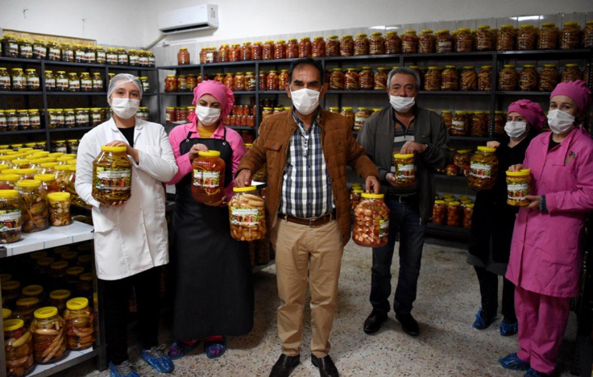 Atıl kalan okul turşu fabrikasına dönüştü