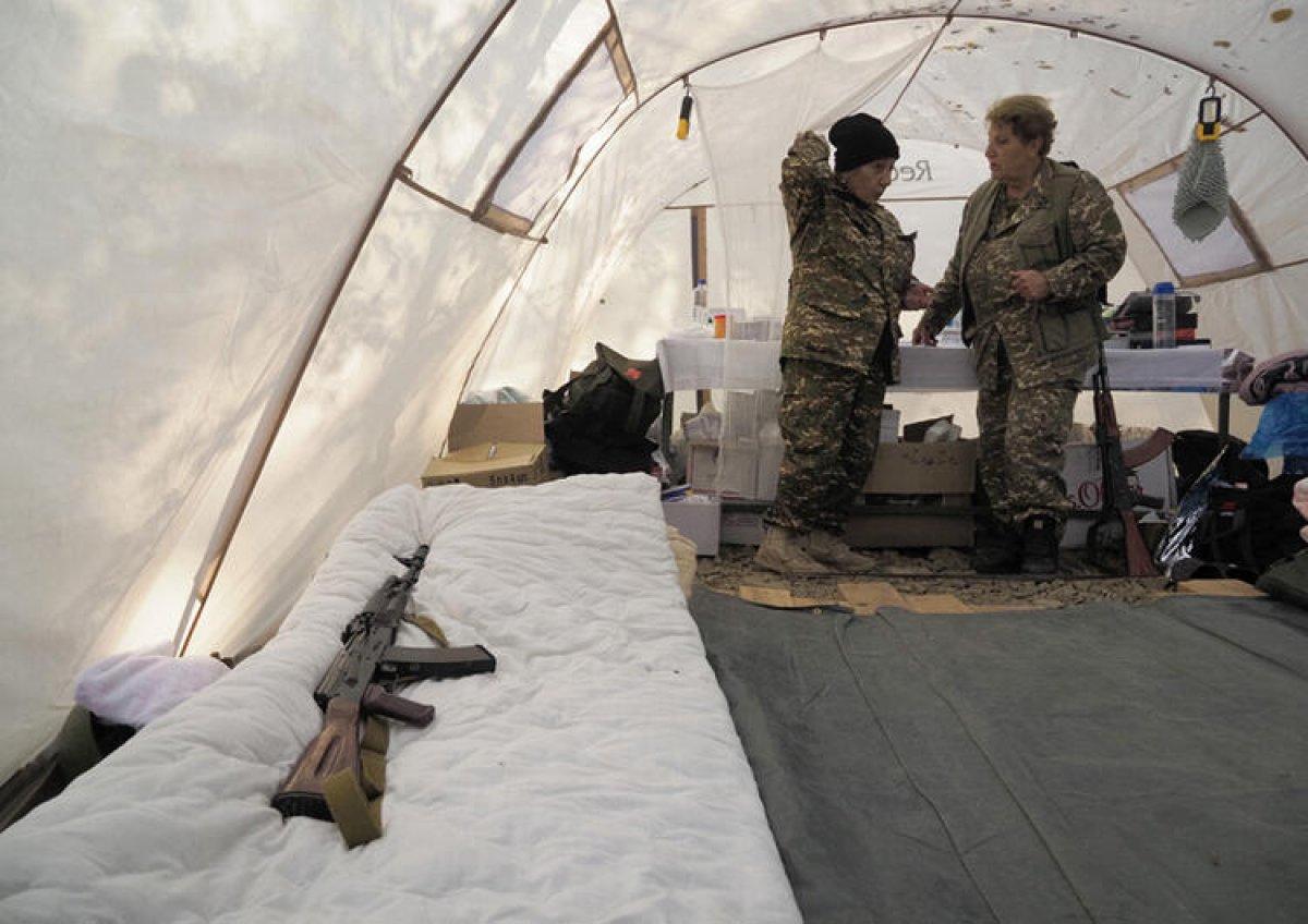 Ermenistan yaşlı kadınları cepheye sürüyor