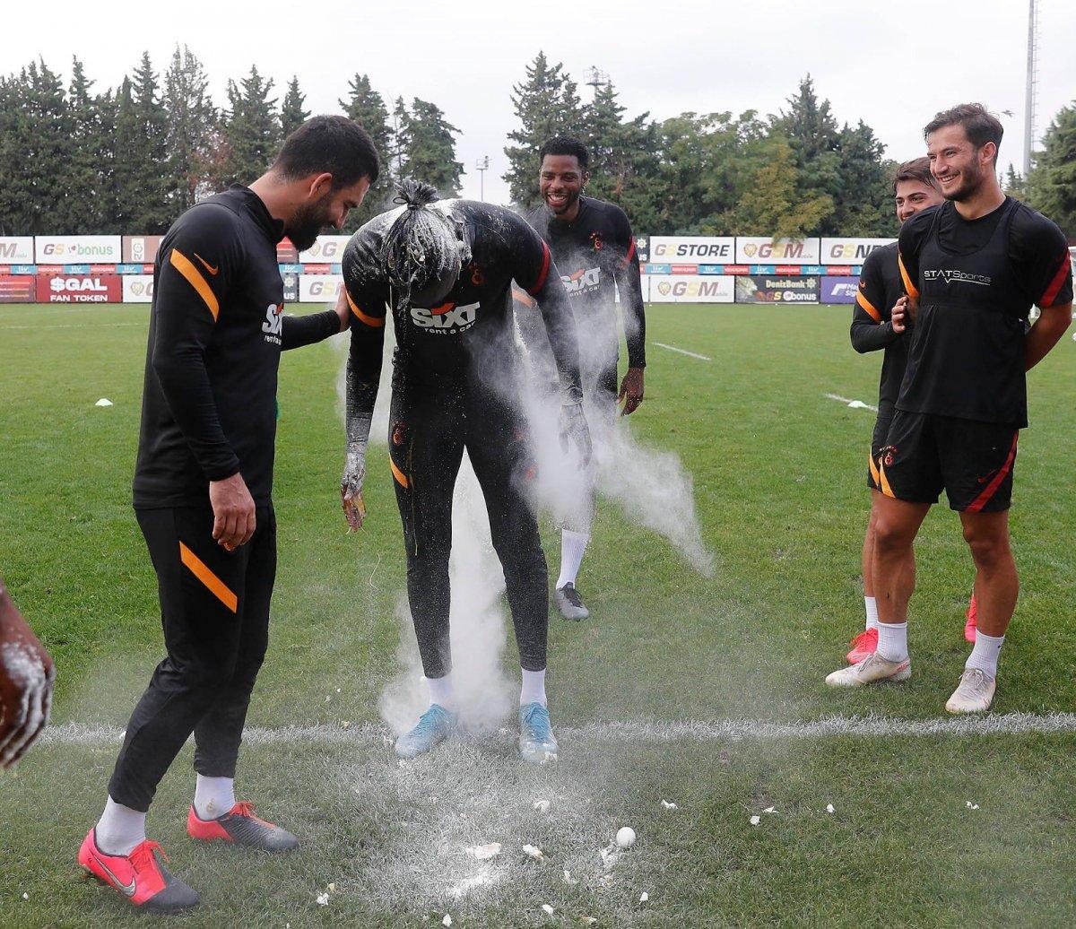 Mbaye Diagne'nin doğum günü kutlandı