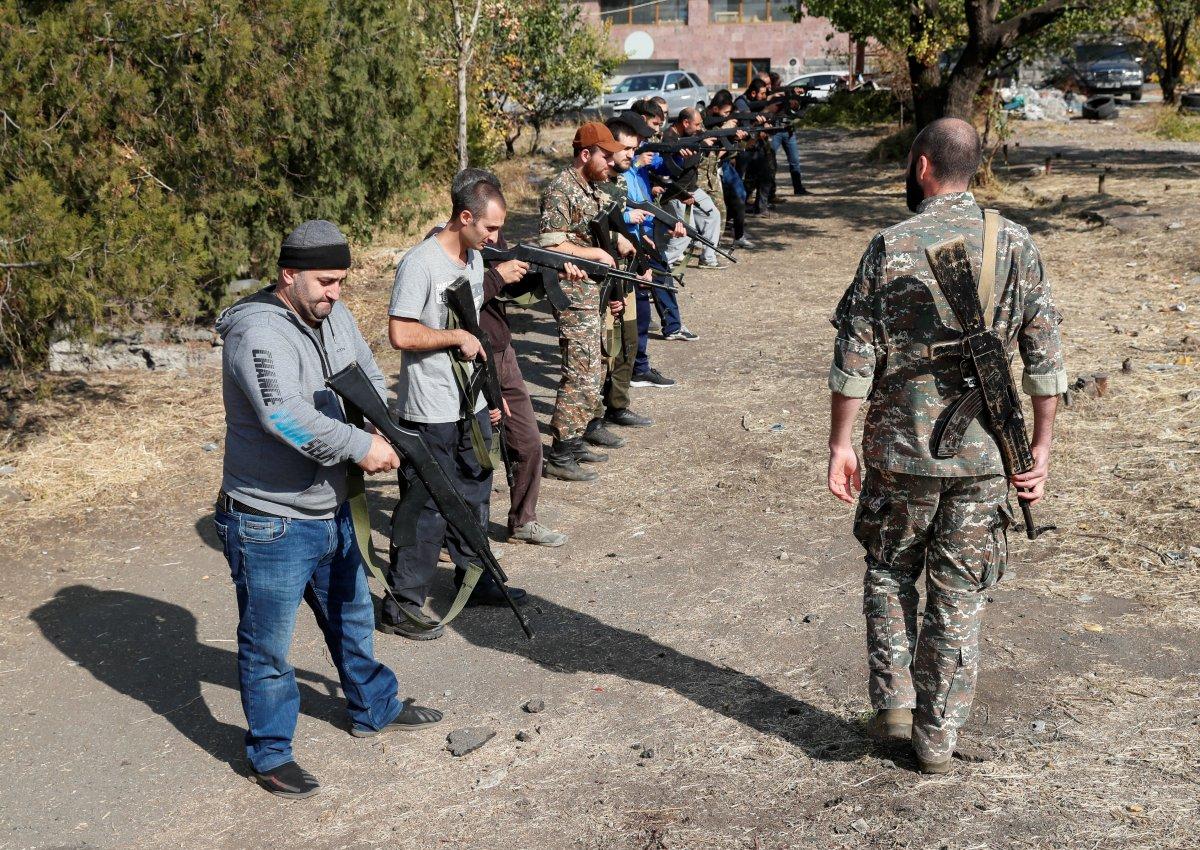 Ermenistan askeri eğitim