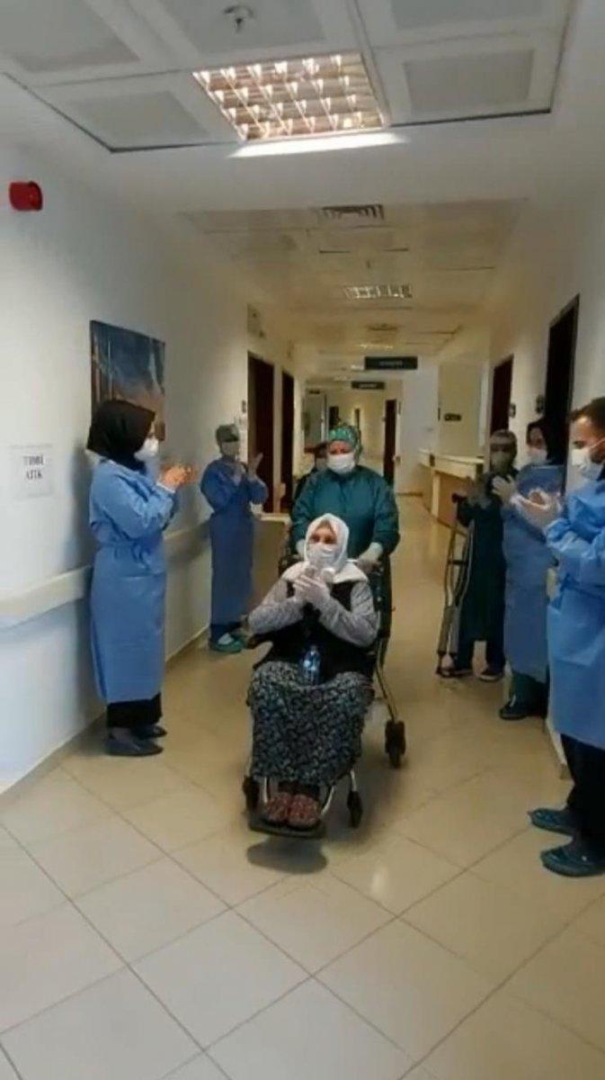 1 ColumnEnSonHaber.comEditör Cengiz Özcan       Çıkış yap Siteye git » AnasayfaAnasayfayı GüncelleCache YönetimiBildirimlerOnaysız Biyografi (6) Haberler  Haber Ekle  Tartışma (0)  Tartışma Yorumlar (0)  Tartışma Cevaplar (0)  Yorumlar (497)  Cevaplar (208)  Dosya Yükle  Genel Bilgi  Haberler Haberler Ajans Haberleri - YENI Fotoğraf Bul * ESHPICS Foto Yükle Arşiv Haberleri Listele Yeni Haber Ekle Etiketler Meydan Tartışmalar Gazeteler Gazeteler Gazete Ekle Foto Galeri Galeriler Galeri Ekle Kategoriler Kategori Ekle Extra Canlı TV Nefisyemek.com Banner Ana Sayfa Reklam Kodu Yeni Haber Ekle  Haber Yeri :  Normal    Manşet    Manşet 2    Manşet Altı    Sür Manşet    Dikey   Kategori :  Sağlık Haber Kaynağı :  İHA Detay Resim:   kok/2020/10/29/koronavirus_1386.jpg   Yeni Ekle Yeni Ekle (KIRP) Haberin Tarihi :  29   10   2020   14   06 Başlık : (Renklendir)  Sakarya'da 110 yaşında koronavirüsü yendi 69 karakter kaldı Görünen Başlık :  60 karakter kaldı Spot (Ön Özeti):  Sakarya Hendek İlçe Devlet Hastanesinde koronavirüsü yenen 110 yaşındaki Hamide Ay, alkışlarla taburcu oldu. 92 karakter kaldı Haber İçerik :  Styles Paragraph  Path: p Haber Etiketleri :  Sakarya, koronavirüs, Sami Ay, Hamide Ay, Hendek İlçe Devlet Hastanesi  Etiketleri virgül kullanarak ayırın. Örnek: seçim, oy sandığı, mitingler, çağlayan meydanı Anasayfada çıksın mı  Evet   Sıra:  1    Yorumlansın mı?  Evet    Hayır Haber yayında mı ?  Evet    Hayır URL Haber :  Sosyal medyada paylaş  Evet Widgetlerde gözükmesin  Evet İlginizi Çekebilir ( Reklam Alanı )  Evet Haberler Advertorial ( Reklam Alanı )  Evet  © 2010 EnSonHaber.com, Tüm hakları saklıdır ®ensonhaber.com Insert/edit image