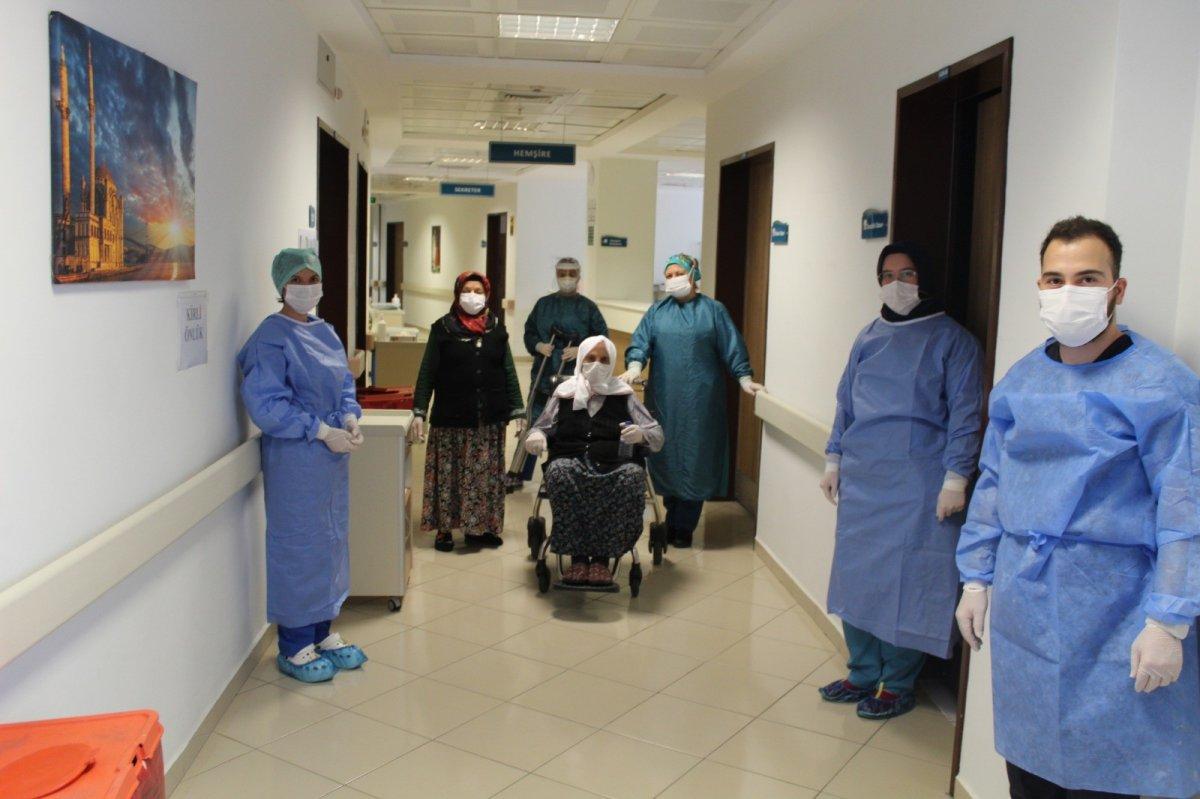 110 yaşında koronavirüsü yendi