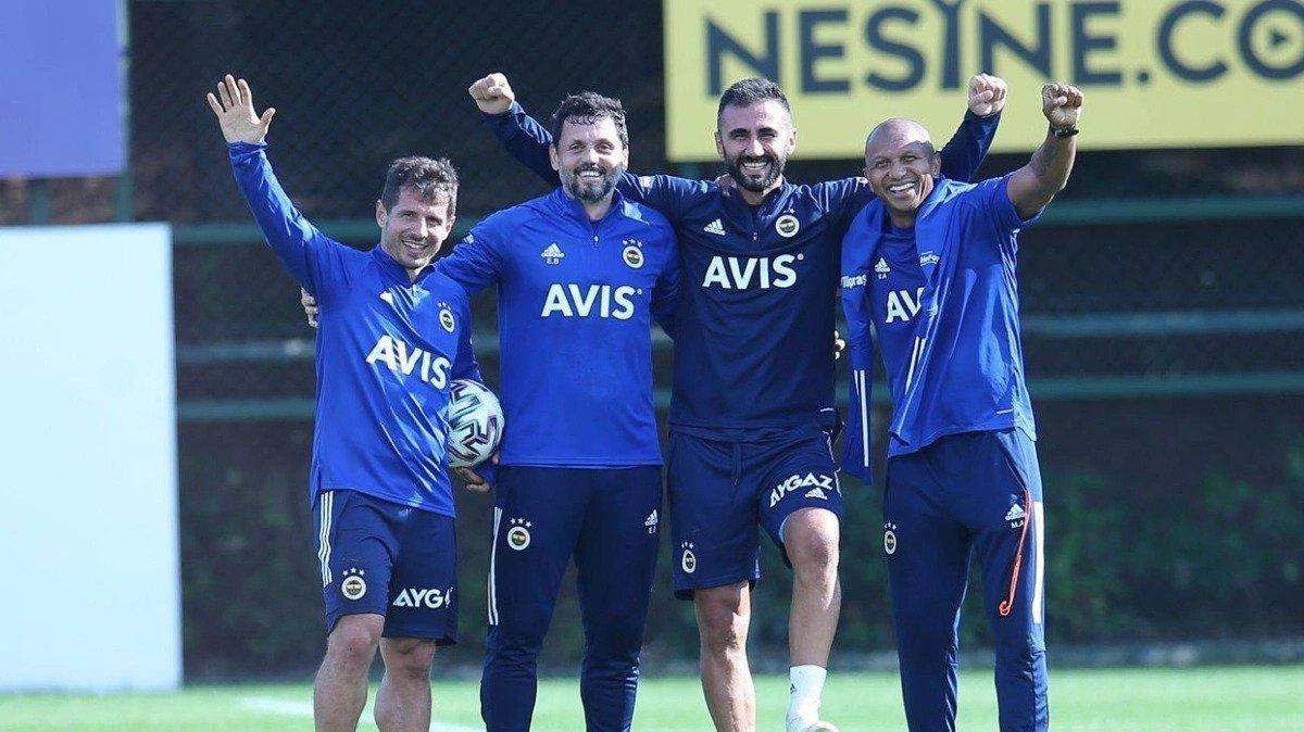 Erol Bulut ve Emre Belözoğlu ayak tenisi oynadı