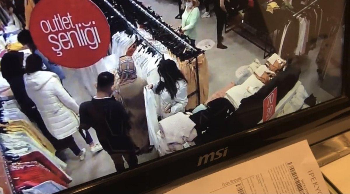 Ataşehir'deki kalabalık mağazada yüzük hırsızlığı