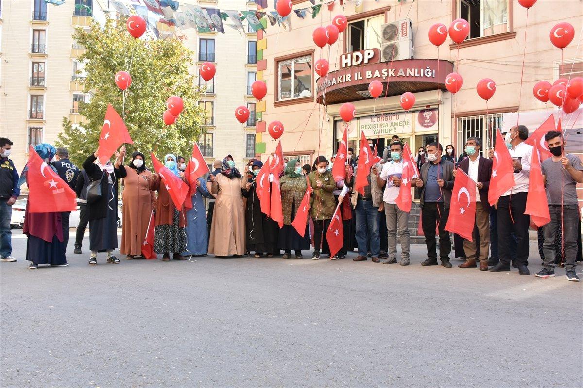 Diyarbakır evlat nöbeti HDP