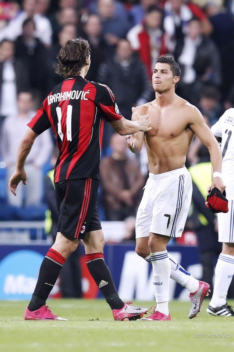 Ibrahimovic: Sen Zlatan değilsin, virüse meydan okuma