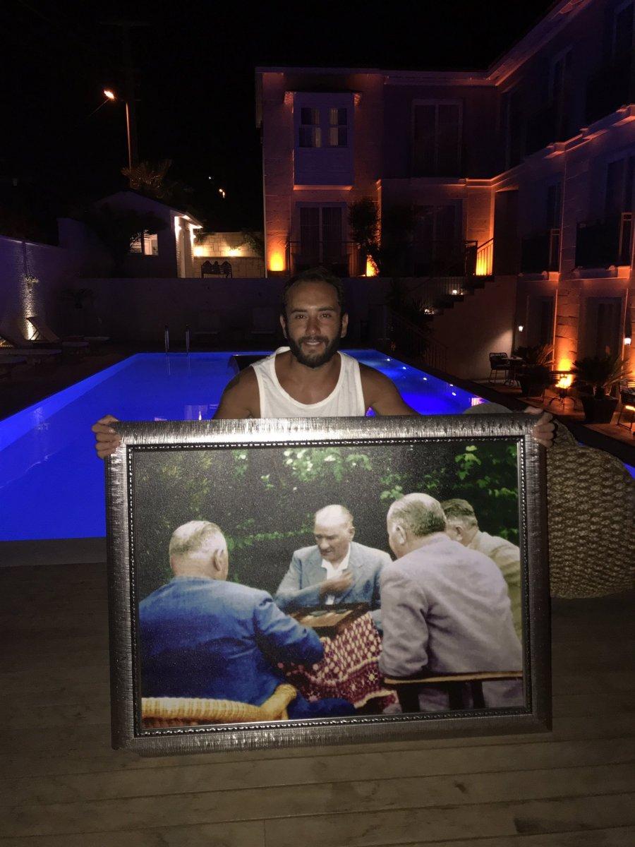 Olcan Adın'dan 29 Ekim paylaşımı