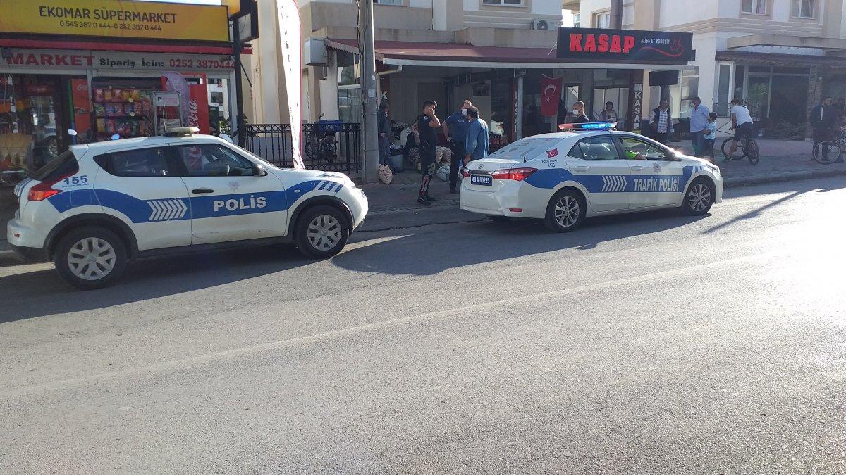 Muğla'da vatandaşların gözü önünde kurşunlanma anı kamerada