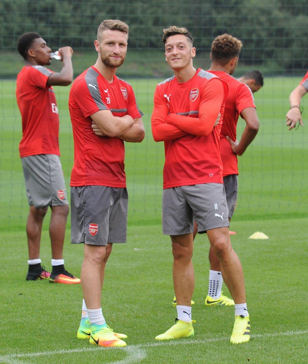 Mustafi: Mesut Özil'in motive edilmeye ihtiyacı yok