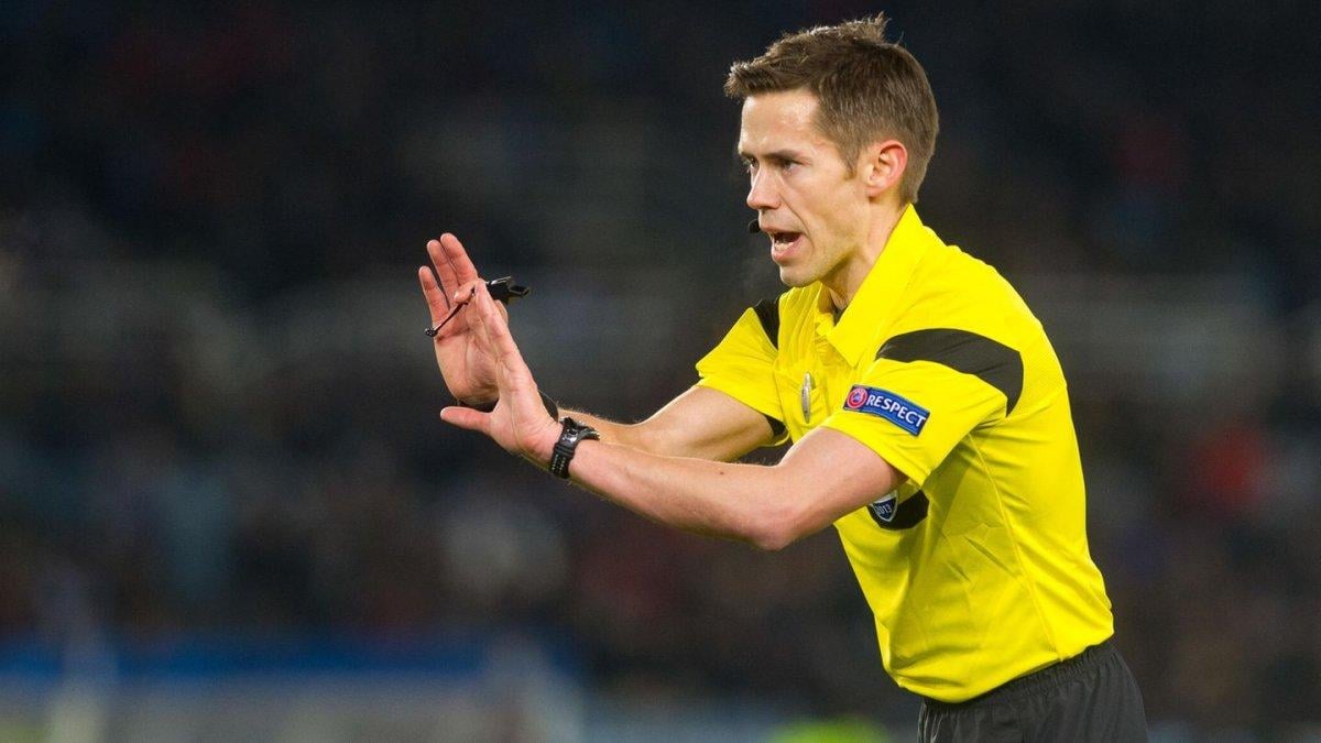 FIFA gay hakem Hagen'e desteğini açıkladı